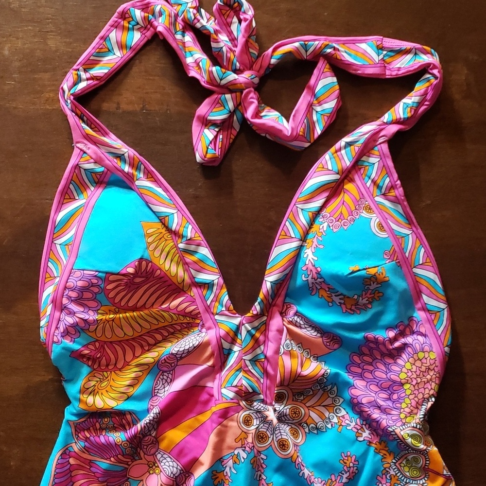 NWT Trina Turk Women's Meilani Border Halter Plunge One Piece Swimsuit - Picture 5 of 8